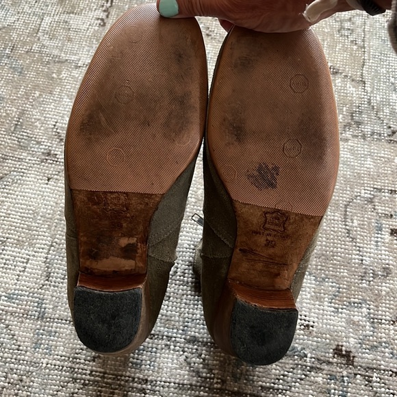 Isabel Marant Suede Dicker Boots - Picture 5 of 6